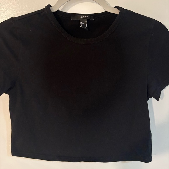 Forever 21 Tops - Forever 21 Jet Black Tee
